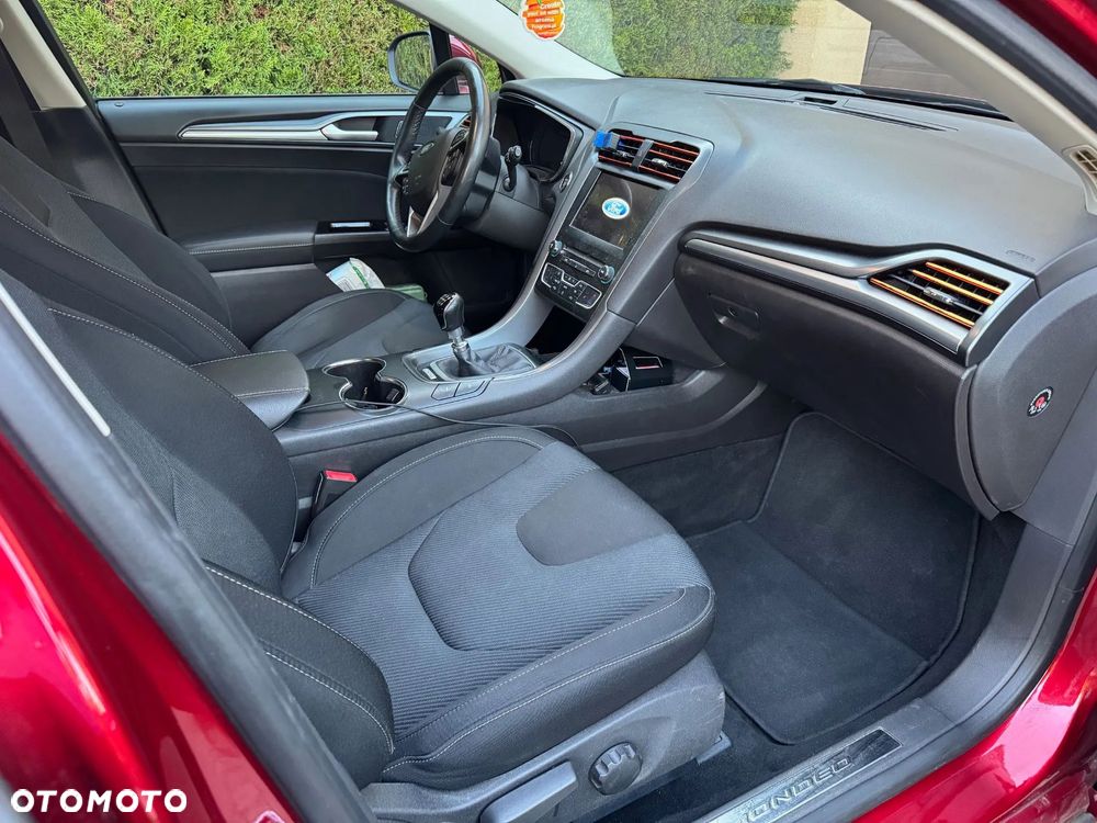 Ford Mondeo ver-1-5-ecoboost-titanium - 16