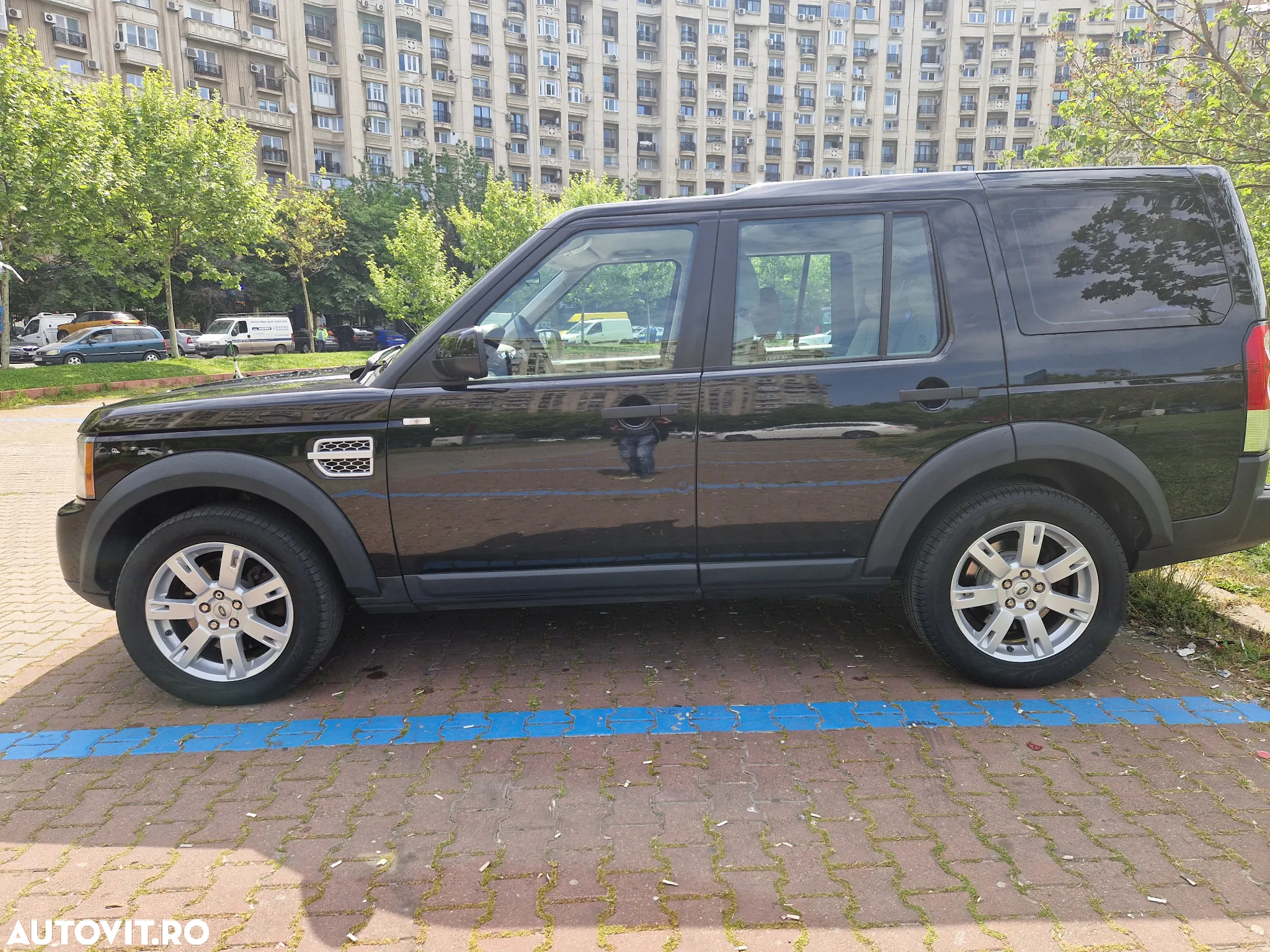 Land Rover Discovery 4 3.0 L SDV6 SE Aut. - 4