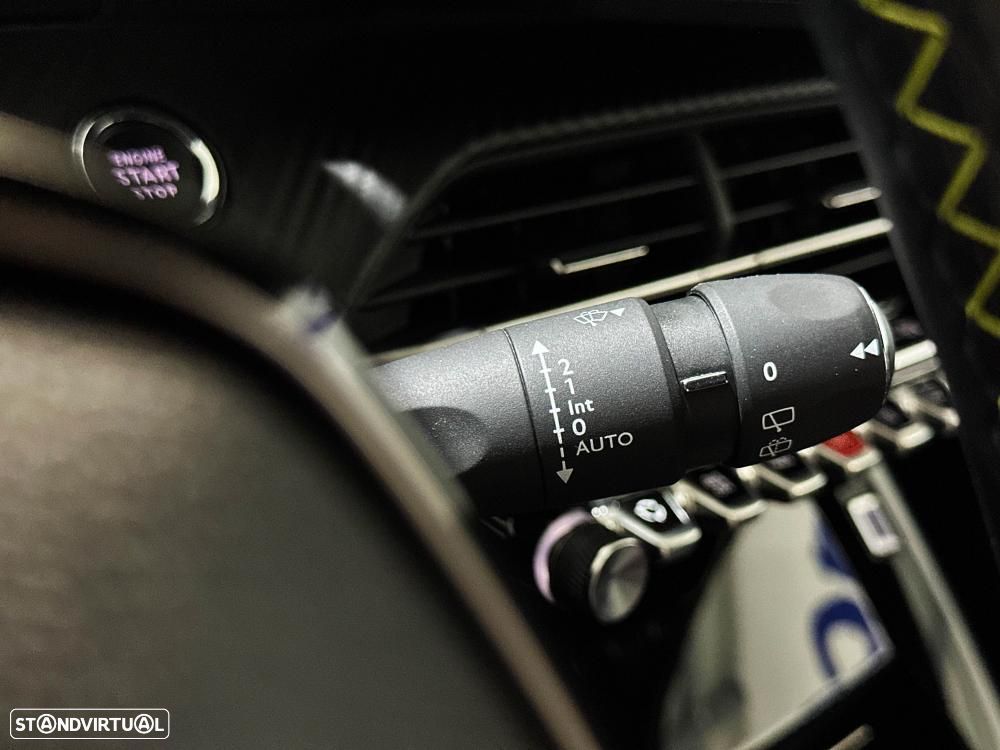 Peugeot e-208 51 kWh GT - 49
