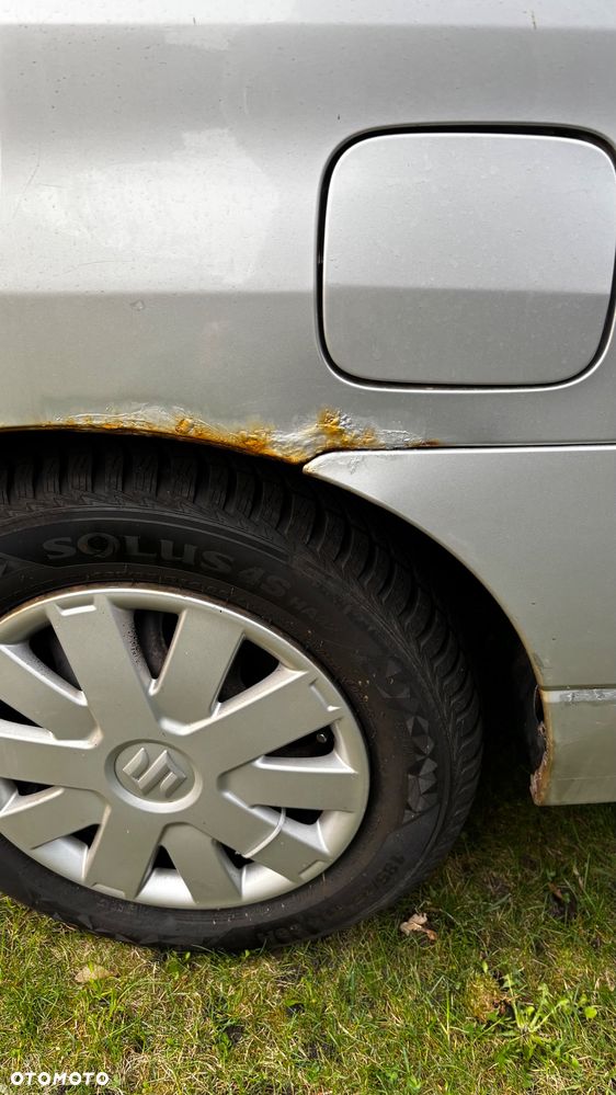 Suzuki Liana 1.6 - 18