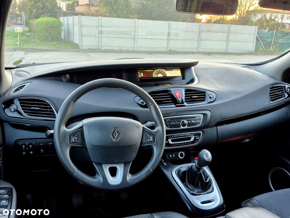 Renault Grand Scenic TCe 130 Dynamique - 9