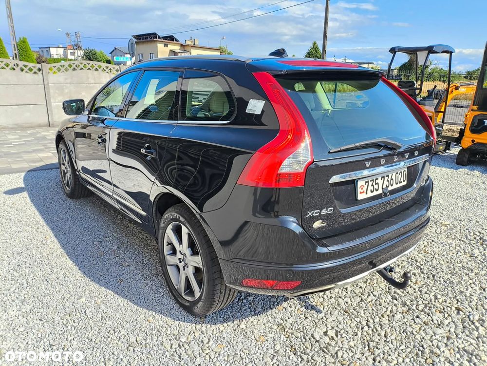 Volvo XC 60 D4 AWD Geartronic Summum - 3
