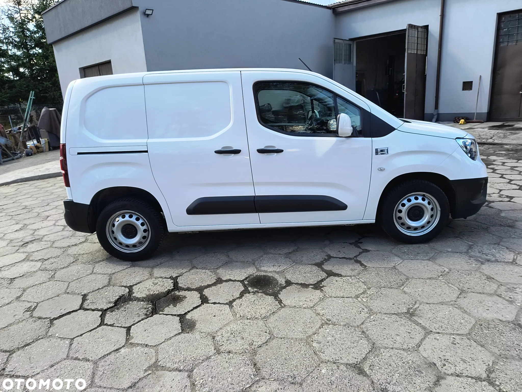 Opel Combo - 11