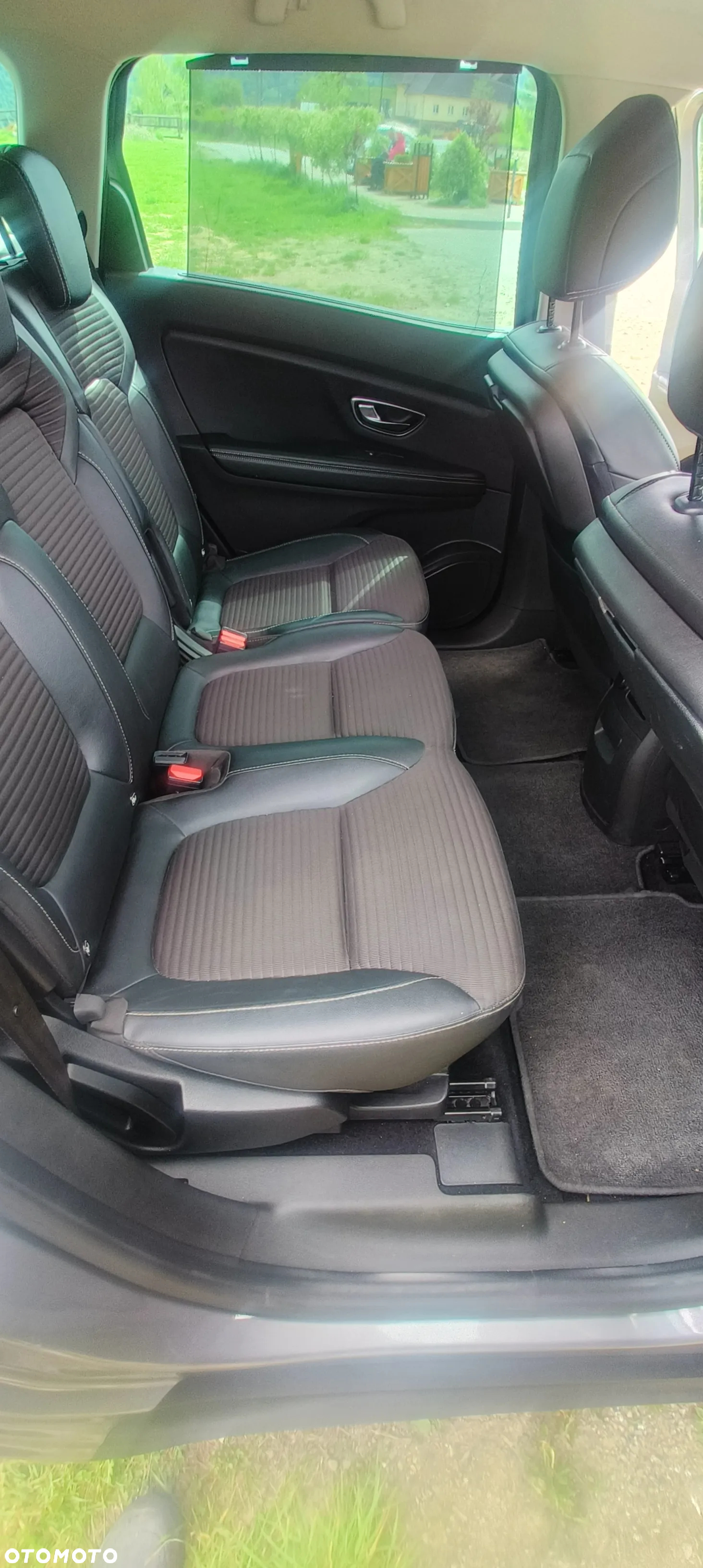 Renault Scenic 1.5 dCi Dynamique EDC - 20