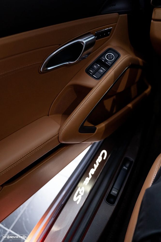 Porsche 911 (991) Carrera 4 S PDK - 24