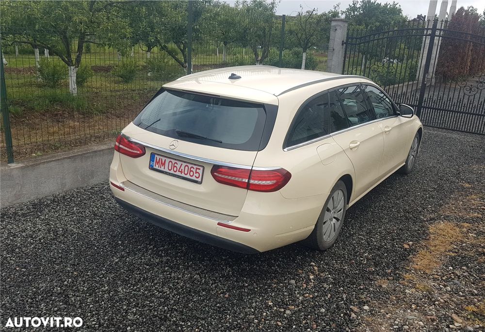 Mercedes-Benz E 200 d T 9G-TRONIC Exclusive - 3