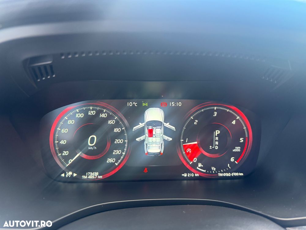 Volvo XC 60 D5 AWD Geartronic RDesign - 12