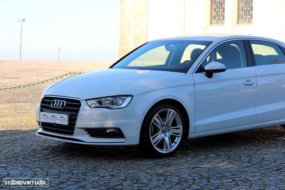 Audi A3 Limousine 1.6 TDI Business Line Attraction Ultra - 16