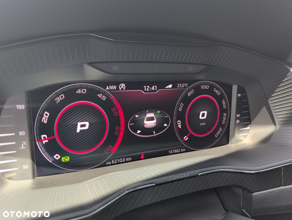 Skoda Superb 2.0 TDI SCR Sportline DSG - 24