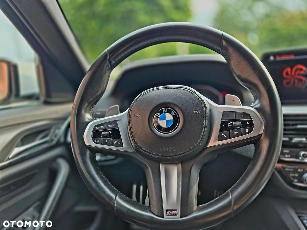 BMW Seria 5 540i xDrive mHEV M Sport sport - 24