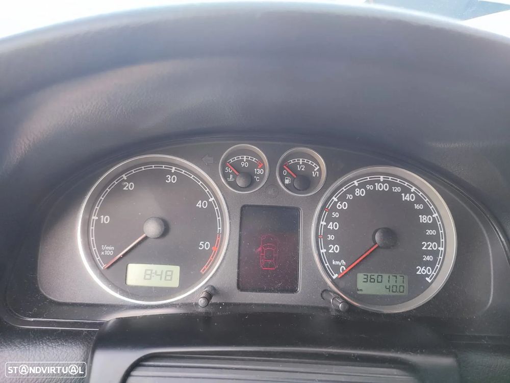 VW Passat Variant 1.9 TDi Comfortline Family - 11