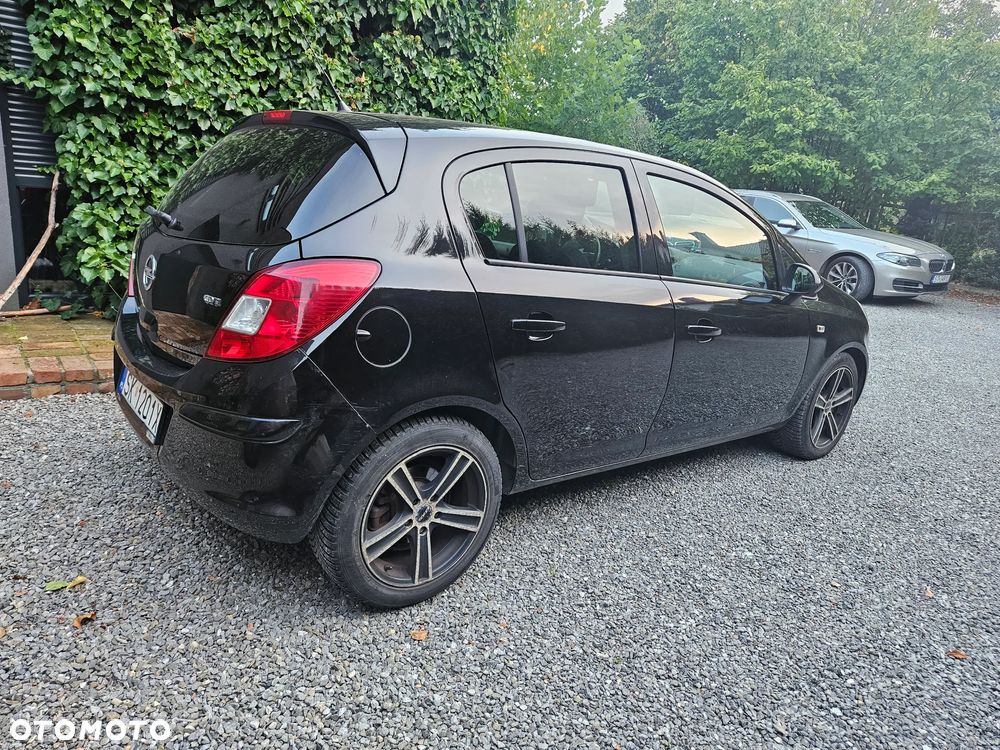 Opel Corsa 1.7 CDTI Cosmo - 1
