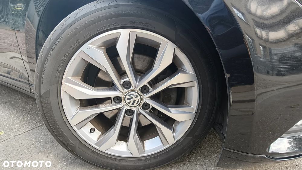 Volkswagen Passat - 6
