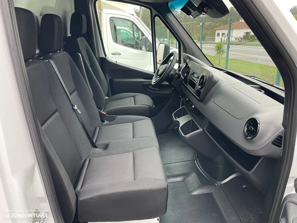 Mercedes-Benz Sprinter 515 CDI Contentor + Plataforma Elevatória - 19