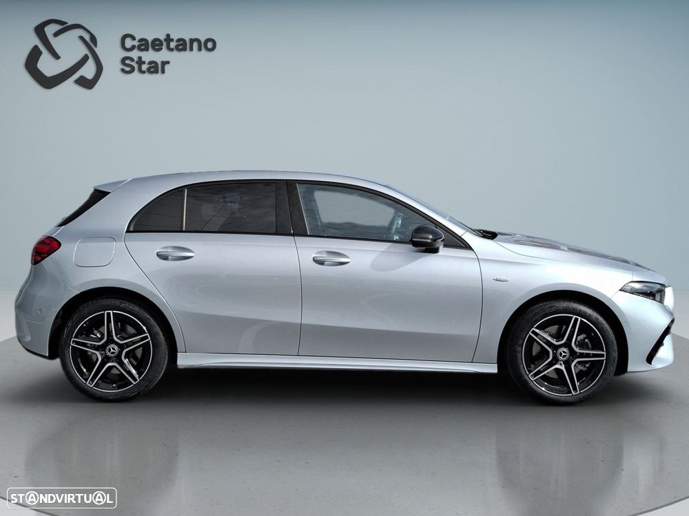 Mercedes-Benz A 250 e — fotografia 9