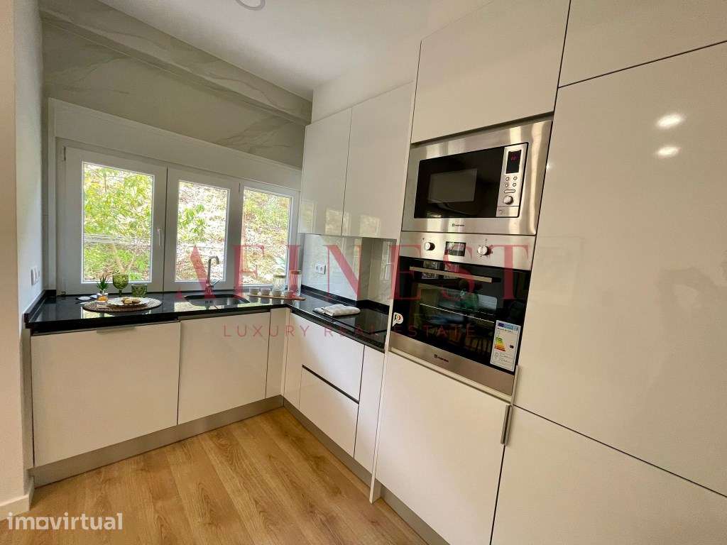 Apartamento T2 totalmente remodelado e mobilado - Benfica - Grande imagem: 4/19