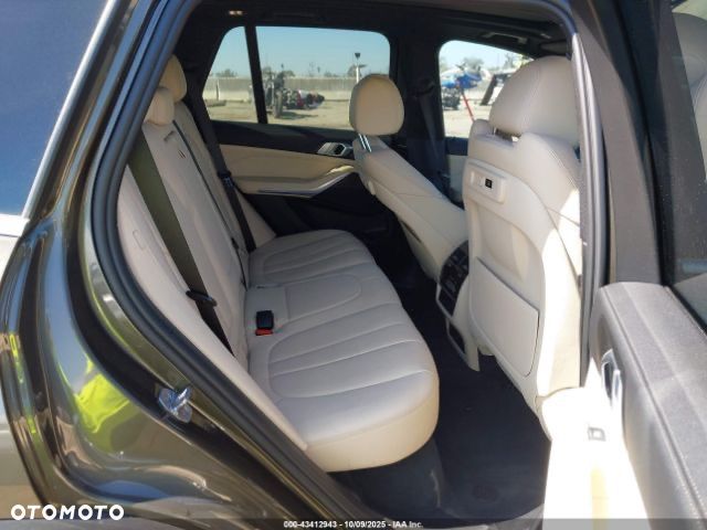 BMW X5 xDrive40i - 8