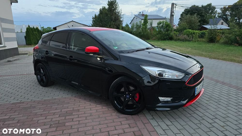 Ford Focus 1.5 EcoBoost ST-Line - 29