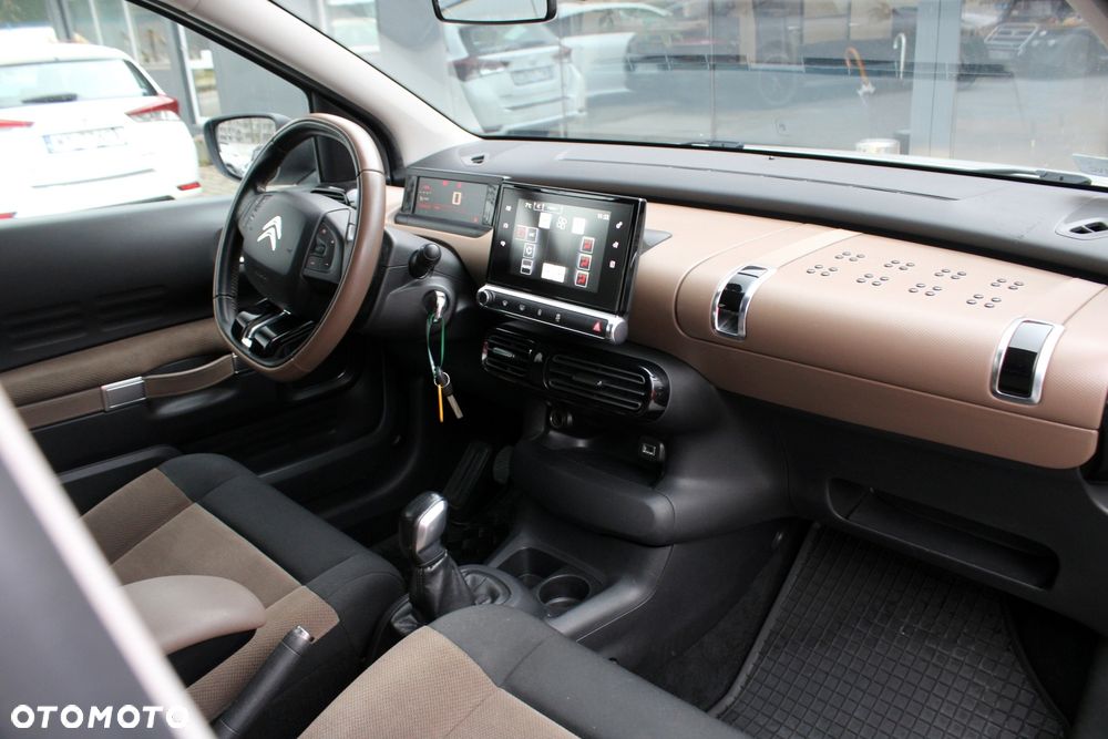 Citroën C4 Cactus 1.2 PureTech Live S&S - 13