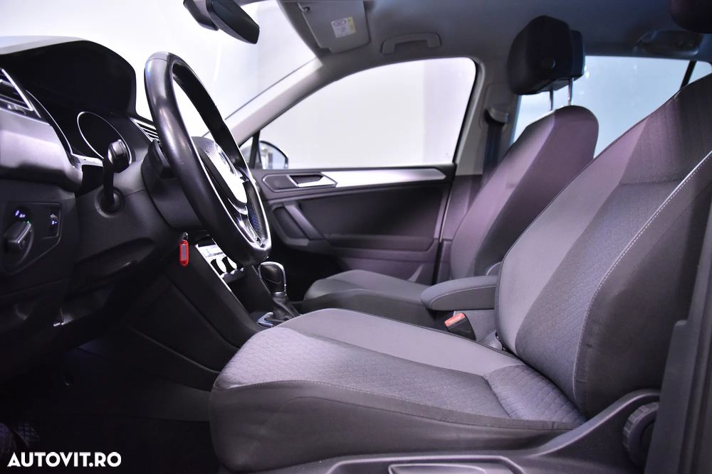 Volkswagen Tiguan - 22