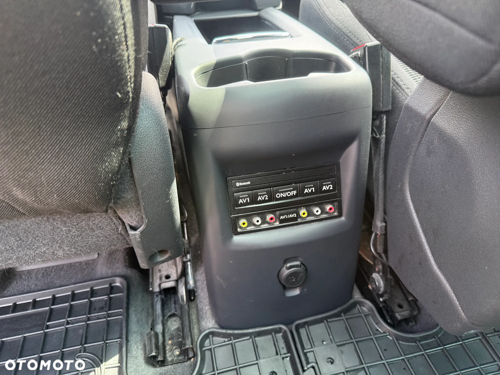 Peugeot 5008 1.6 THP Premium - 9