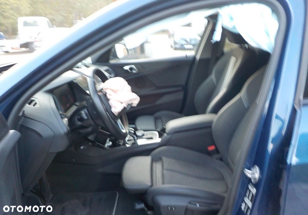 BMW Seria 1 - 30