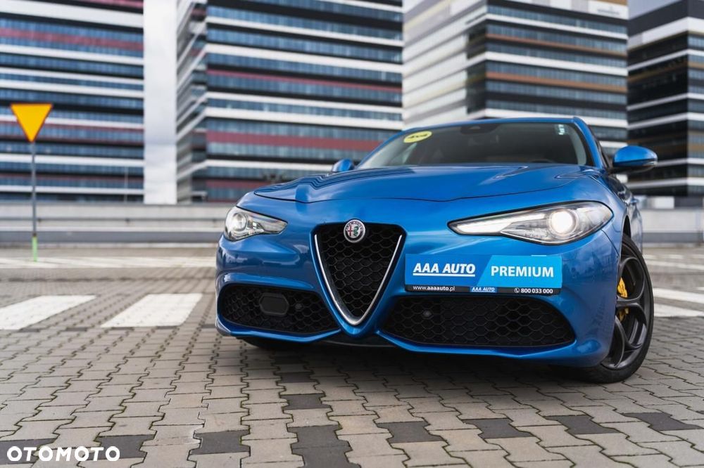 Alfa Romeo Giulia - 7
