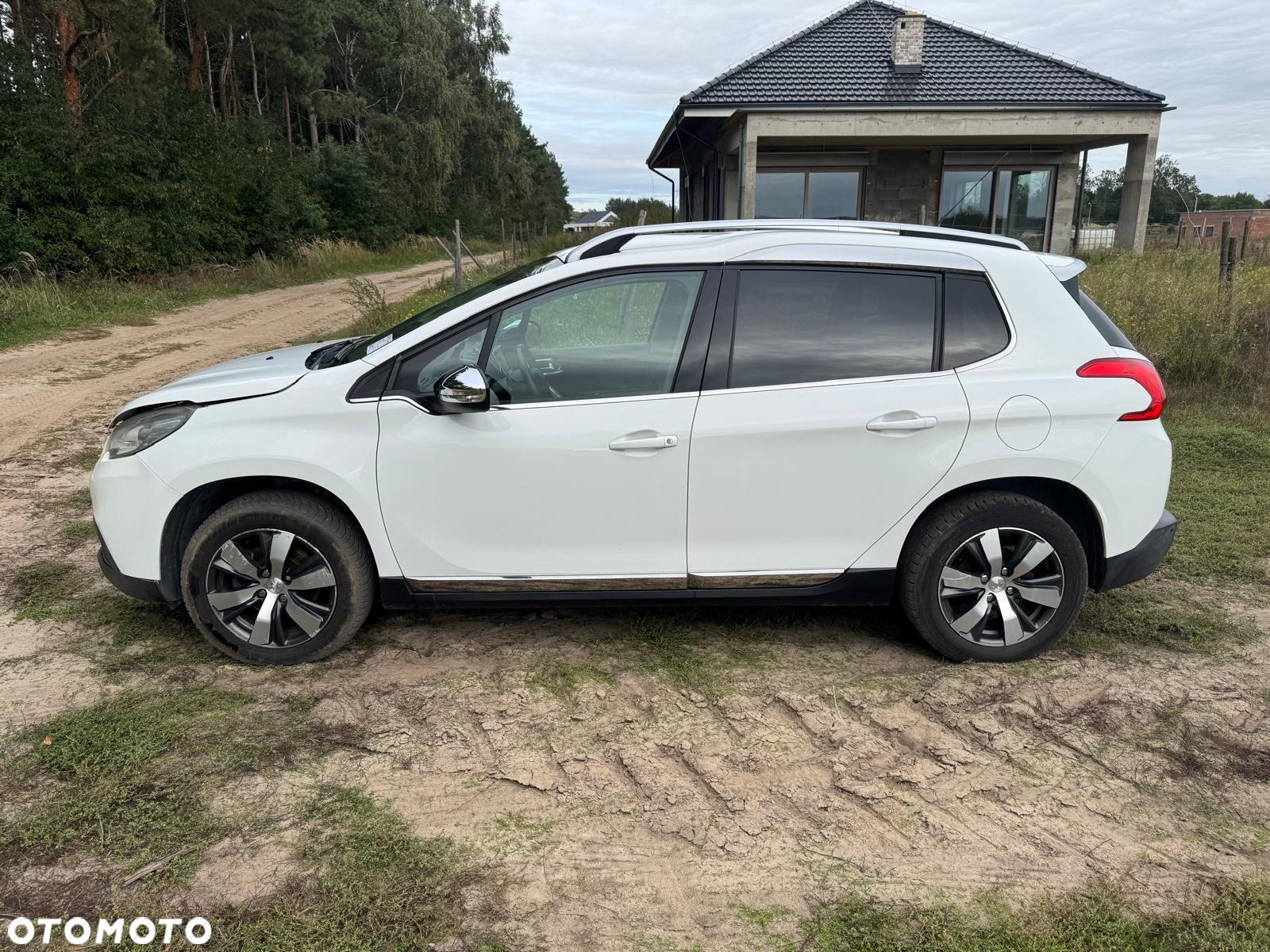 Peugeot 2008 e-HDi FAP 115 STOP & START Allure - 7