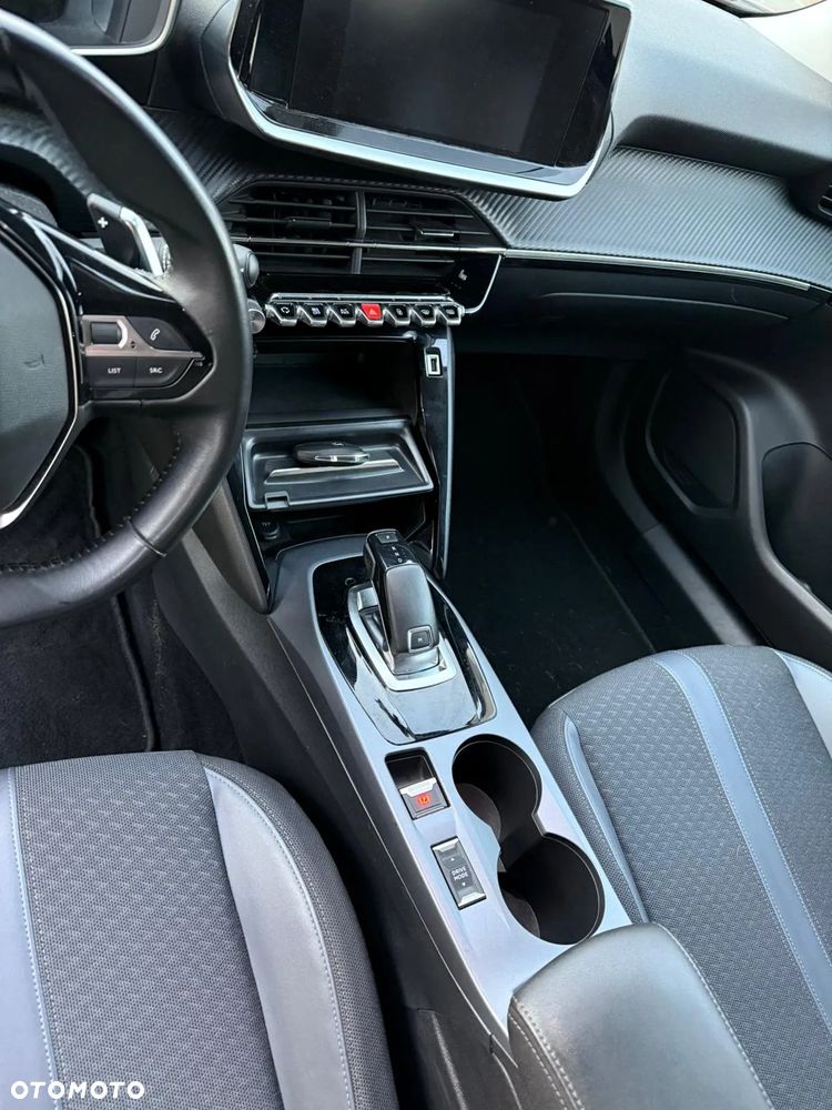 Peugeot 2008 1.5 BlueHDi Allure Pack S&S EAT8 - 18