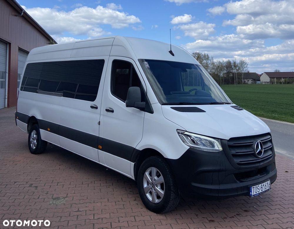Mercedes-Benz Sprinter - 1