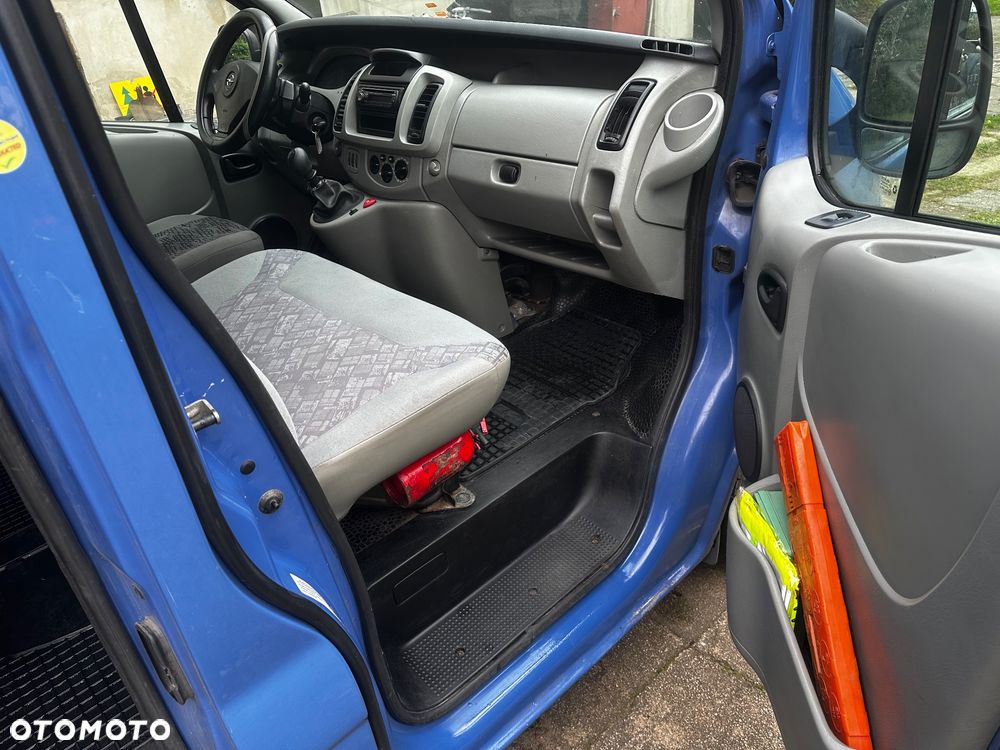 Opel Vivaro DTI L2H1 - 12