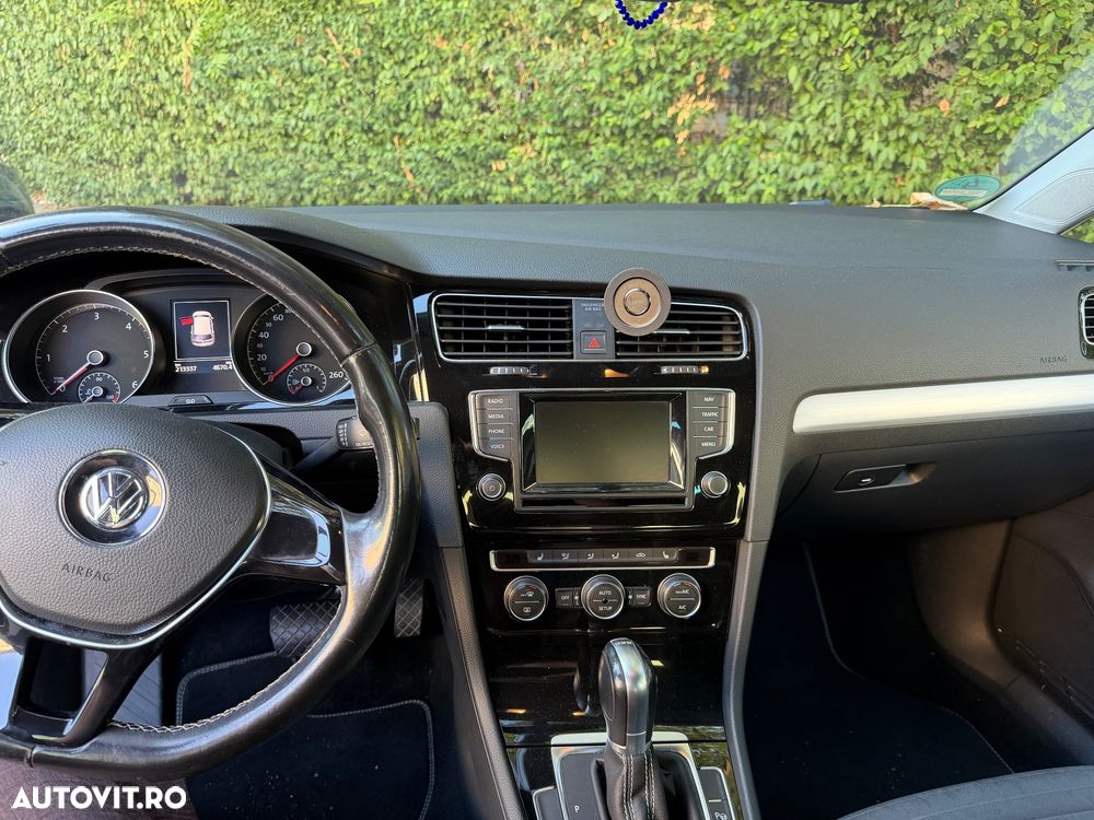 Volkswagen Golf 1.6 TDI DPF DSG BlueMotion Technology Comfortline - 6