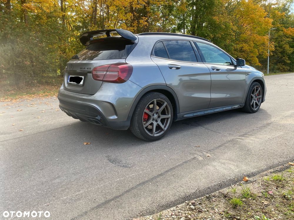 Mercedes-Benz GLA AMG 45 4-Matic - 11