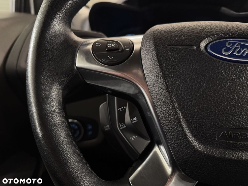 Ford Tourneo Connect - 19