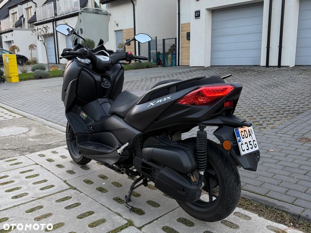 Yamaha X-max - 8