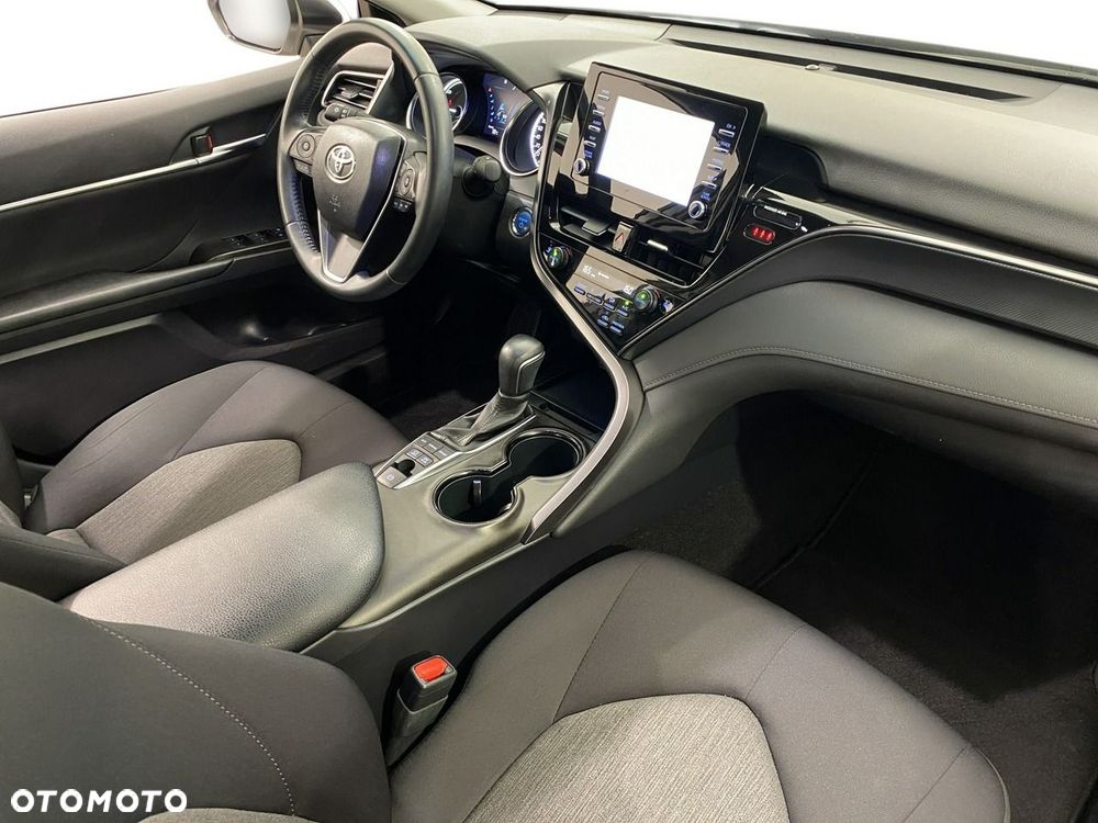 Toyota Camry - 15