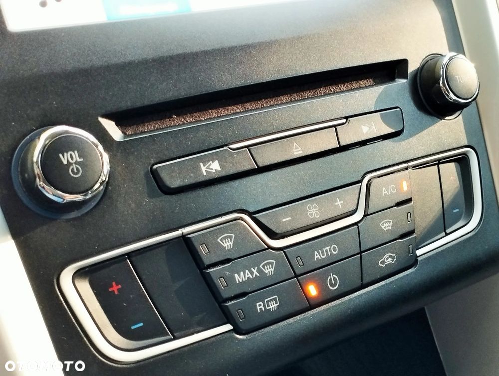 Ford Mondeo 1.5 EcoBoost Trend - 12