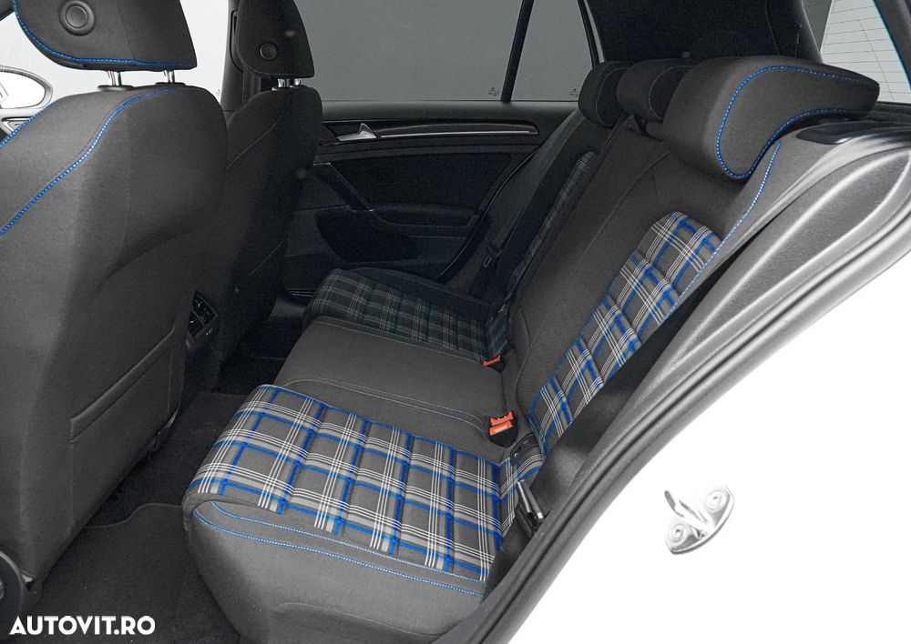 Volkswagen Golf 1.4 GTE Plug-In-Hybrid DSG - 16