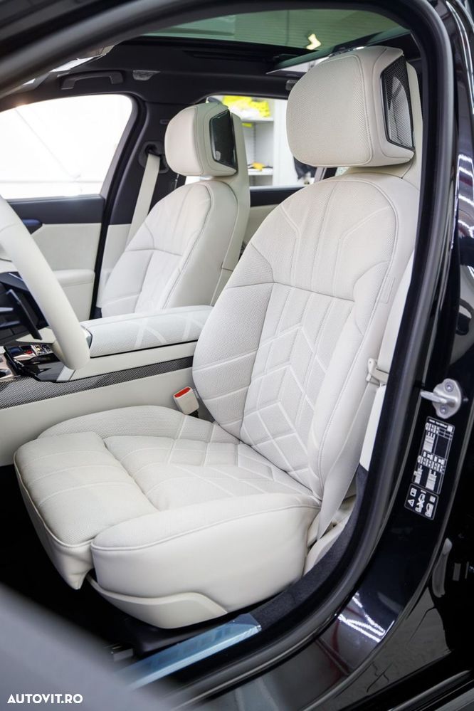 BMW Seria 7 740 xDrive MHEV - 15