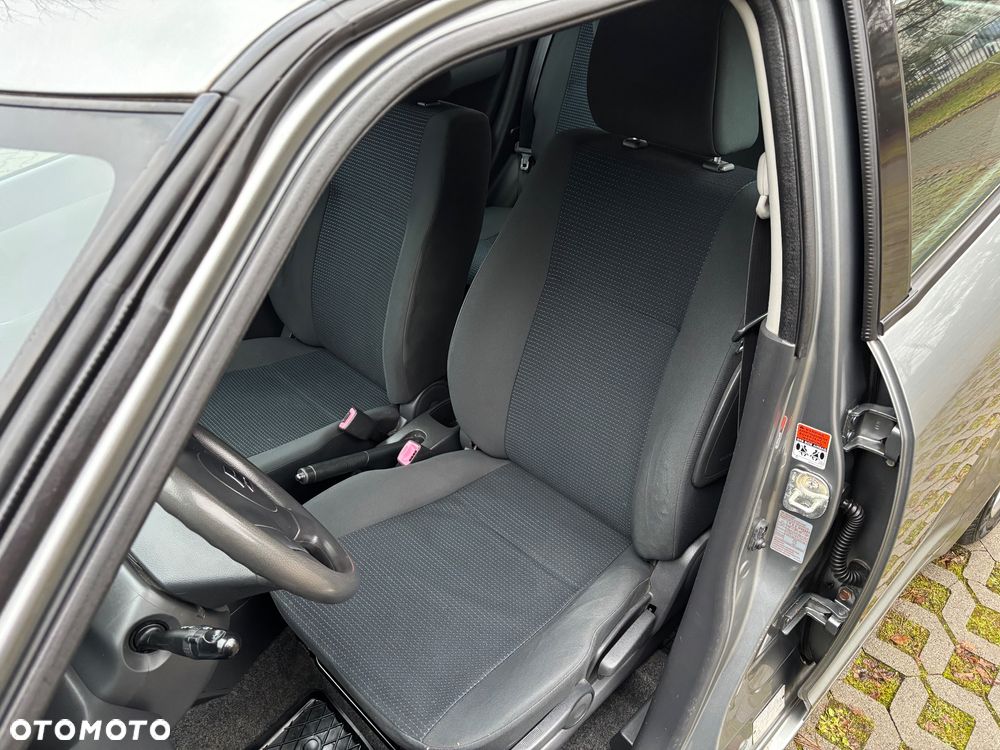 Suzuki Swift 1.3 Comfort dance - 12