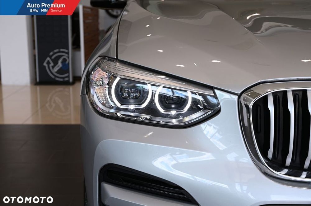 BMW X3 xDrive20d - 23