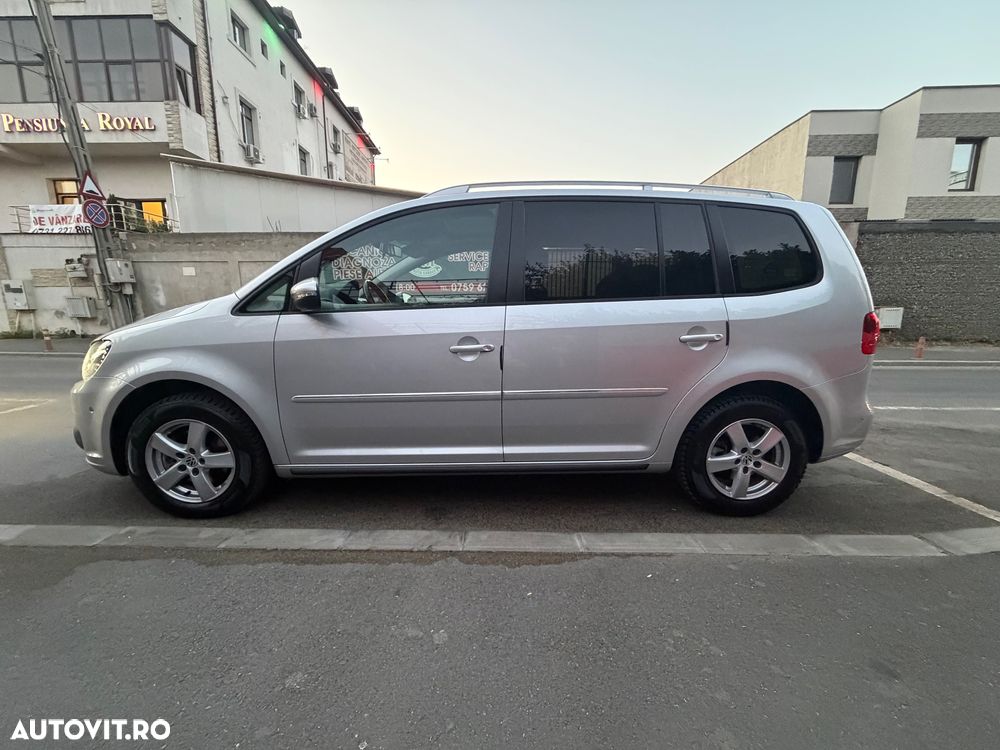 Volkswagen Touran - 9