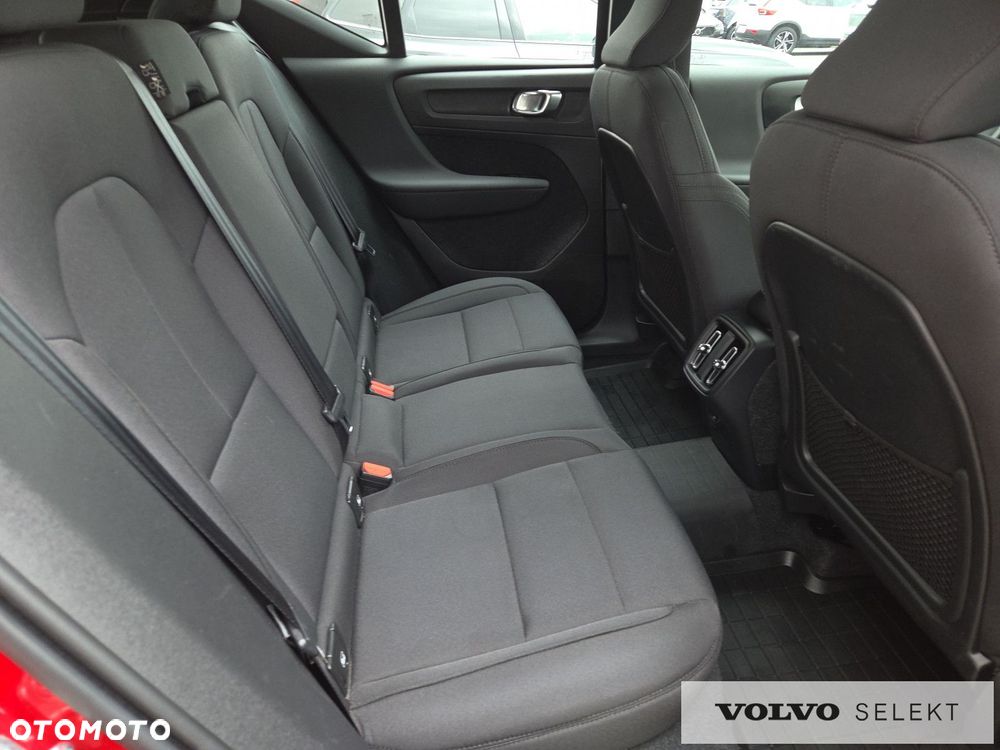 Volvo XC 40 T3 Momentum Pro - 13