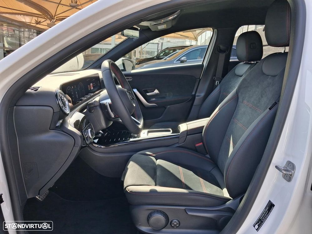 Mercedes-Benz A 250 Limousine - 11