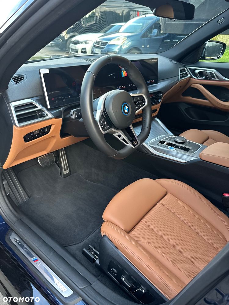 BMW i4 eDrive35 Gran Coupe M Sport - 11