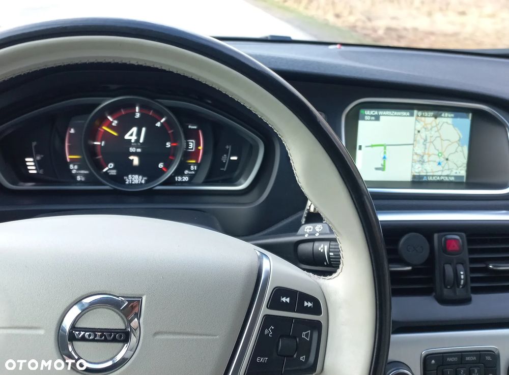 Volvo V40 Cross Country D4 Ocean Race - 25