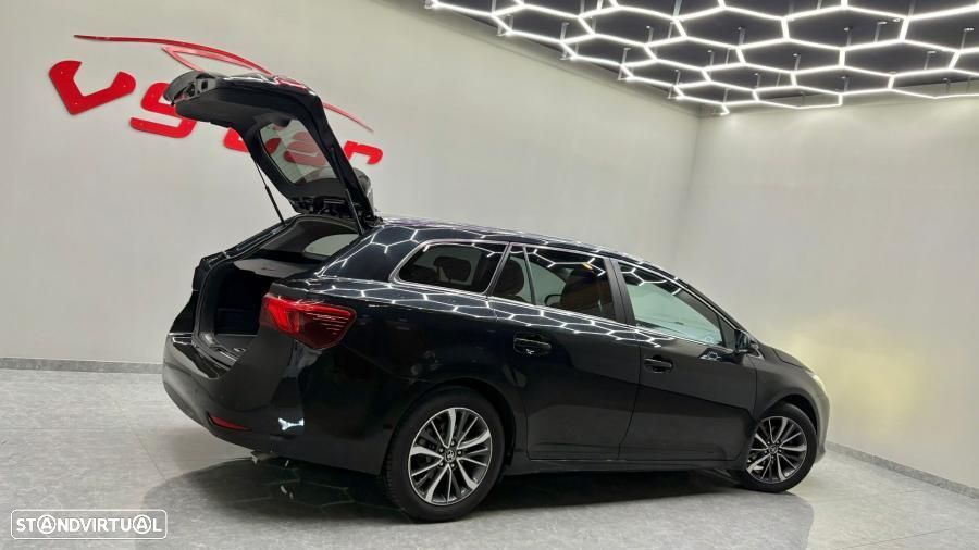 Toyota Avensis Touring Sports 2.0 D-4D Exclusive+GPS - 9
