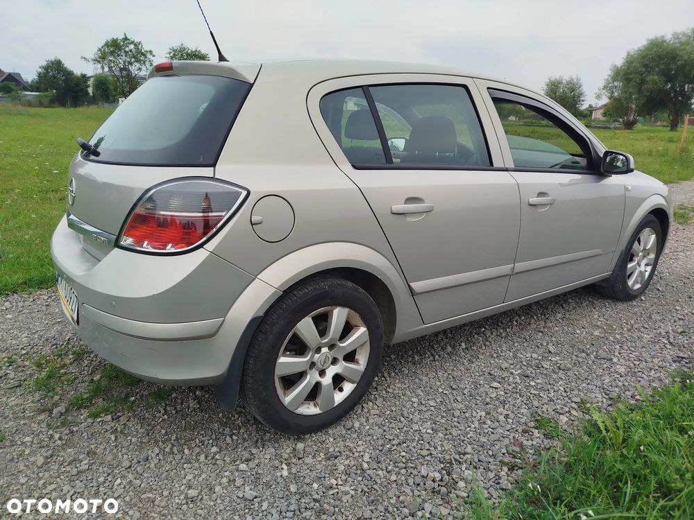 Opel Astra 1.7 CDTI Essentia - 6