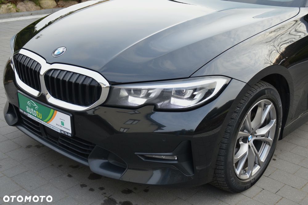 BMW Seria 3 320d Sport Line Shadow - 39