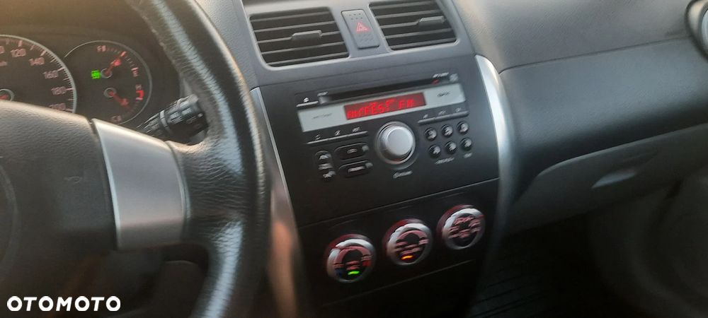 Suzuki SX4 1.6 GS / Premium 4WD - 18